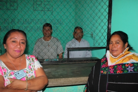 Basilia y Jacinta realizaron una visita de solidaridad a José Ramón y Pascual, Defensores Comunitarios del Agua presos injustamente en el penal de Huauchinango.