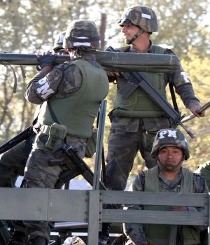 Ejército allana Parroquia y Centro Gerardi en Torreón