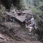 Derrumbe de 6 casas en la Delegación Magdalena Contreras, en el DF / Foto: La Jornada