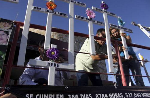 Familiares de víctimas del atentado contra el Casino Royale/ La Jornada