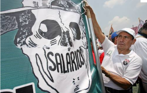 Trabajadores se manifiesta para exigir mejores condiciones salariales