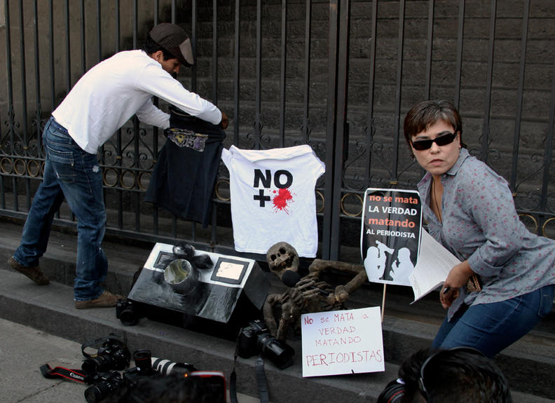 Periodistas frente a Segob/Foto:César Martínez