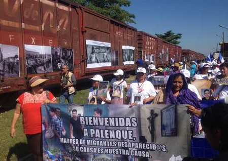 Recepción a la caravana de madres centroamericanas, ayer en Palenque, Chiapas/Foto Jesús Villaseca