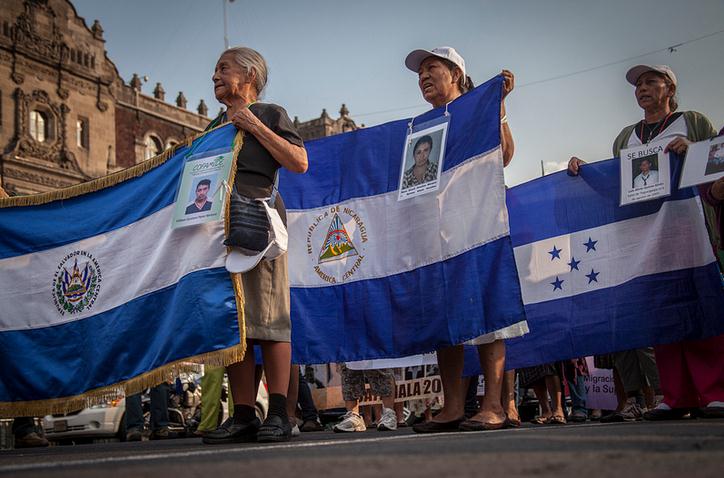 Caravana de Madres de Migrantes Desaparecidos marchan en el Zócalo Capitalino/Foto: César Martínez