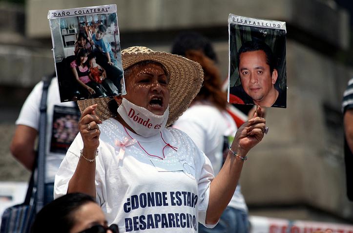 Manifestación en el DF por las y los desaparecidos en el país/Foto: César Martínez