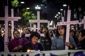Mujeres exigen alto a la violencia de género|Imagen de archivo|Foto: César Martínez López