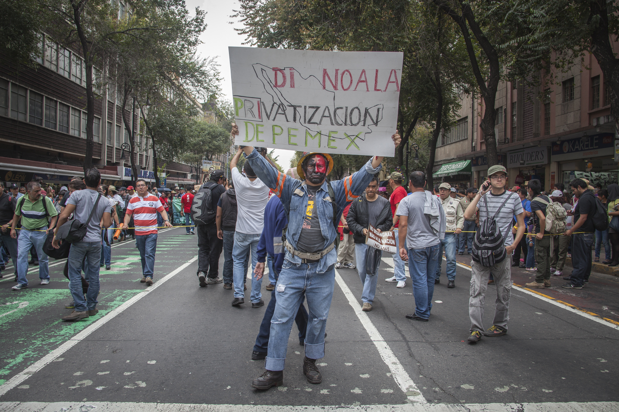 Marchas contra la reforma energética en el DF en 2013 | Foto: César Martínez