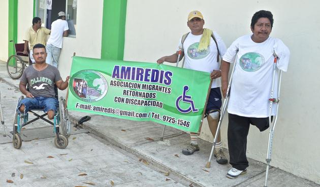 sociación de Migrantes Retornados con Discapacidad (AMIREDIS) en su paso rumbo a la Ciudad de México | Foto: César Rodríguez