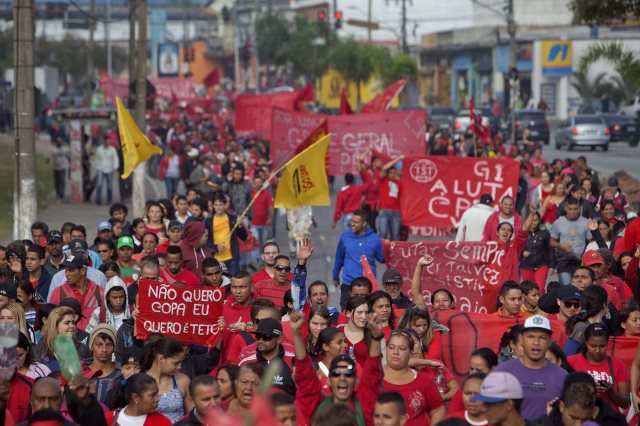 “No queremos Mundial, queremos salud y educación” | Foto: Revolución Tres Punto Cero