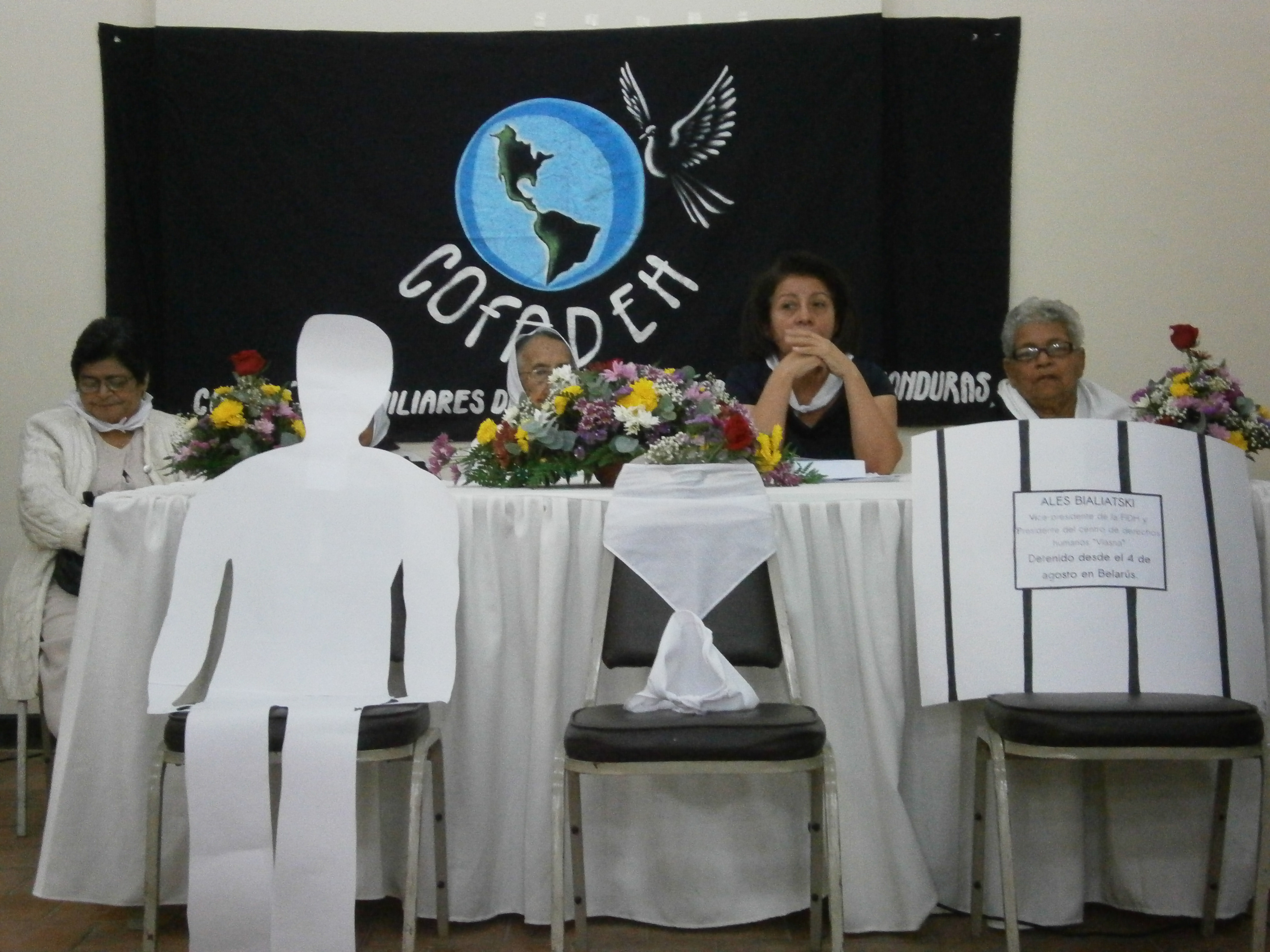 Durante el 29 aniversario de Cofadeh | Foto: Proyecto de Acompañamiento Internacional en Honduras