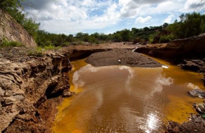 Derrame de ácido en río de Sonora | Foto retomada de conlupa.com.mx