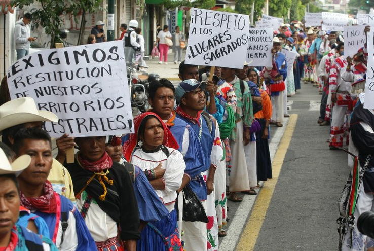 Movilización wixárika contra despojo de tierras | Foto: Arturo Campos/La Jornada