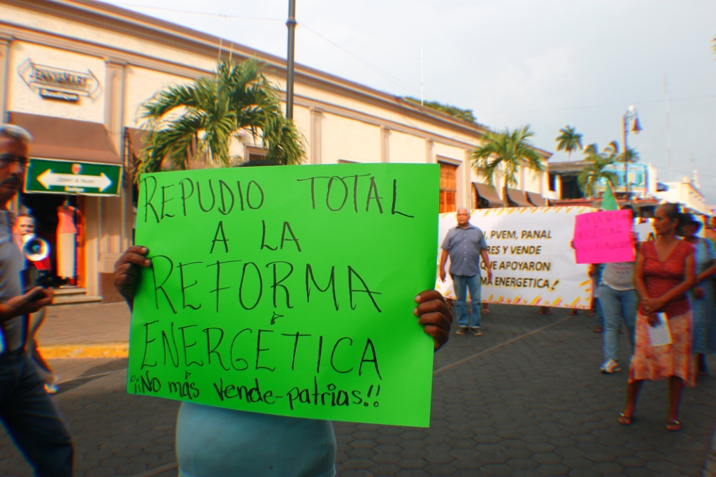 Marcha contra la reforma energética | Foto: Colima 3.0
