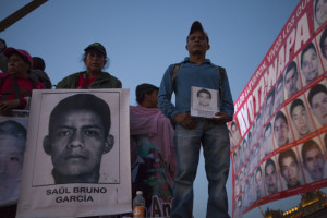 Familiares en el Zócalo - Agencia Subversiones