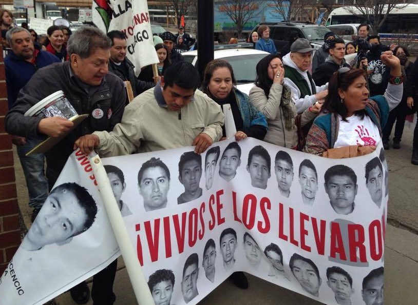 Protesta por Ayotzinapa en Chicago