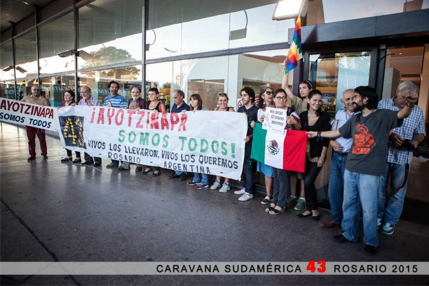 Llega Caravana de Ayotzinapa a Argentina