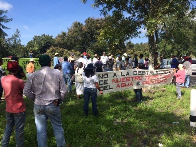 Comuneros de Tepoztlán protestan en La Pera-Cuautla