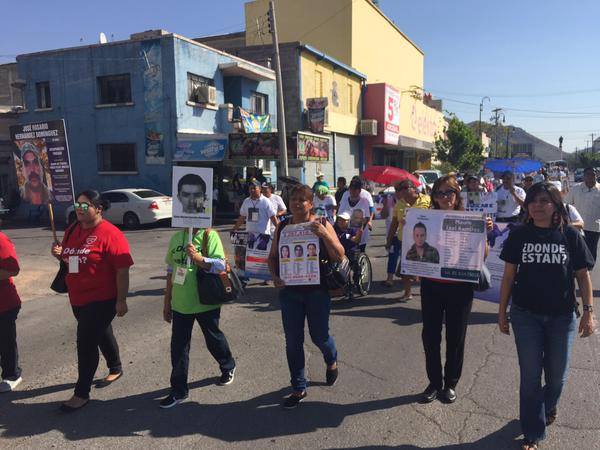 Familiares de desaparecidos marchan en Chihuahua