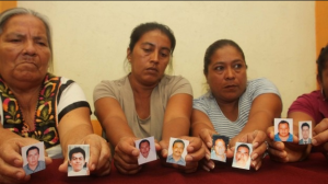 Madres recuerdan a sus hijos, asesinados en la primera masacre - Notimex
