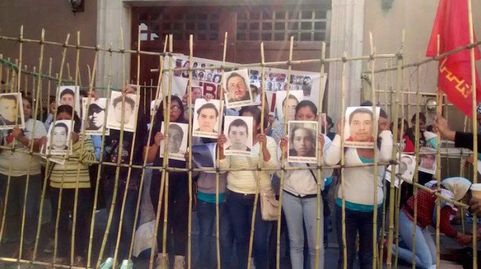 Exigen excarcelación de 60 presos políticos en Oaxaca