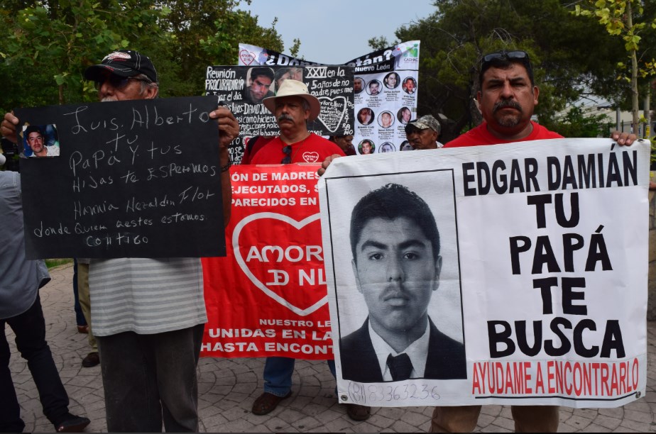 Familias de Nuevo León buscan a sus padres desaparecidos