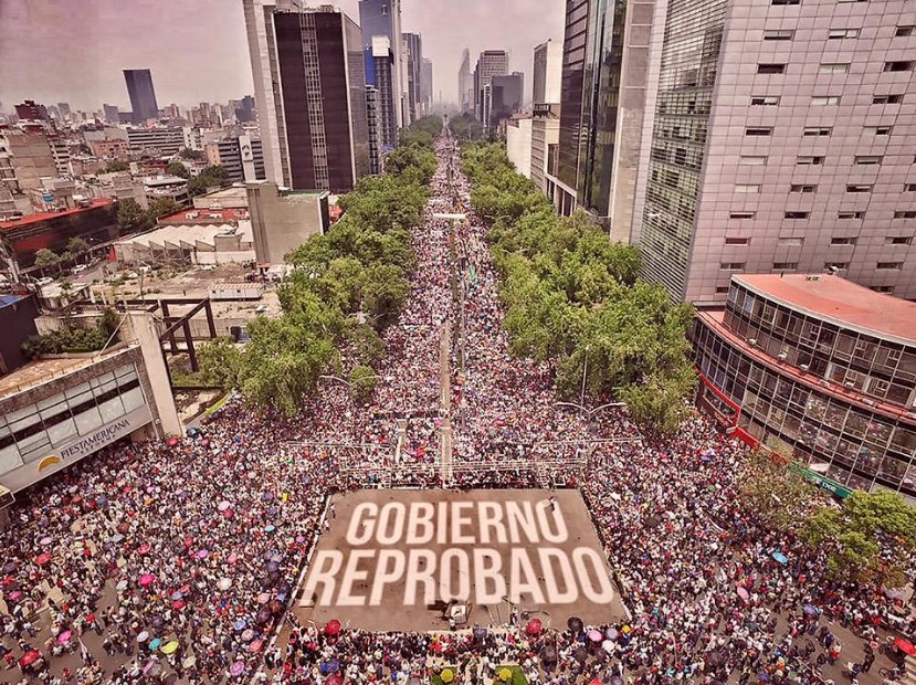 La solidaridad con Ayotzinapa y la CNTE inunda la Ciudad de México