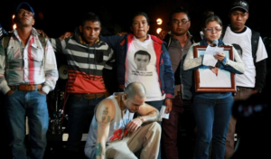 Calle 13, padres y madres Ayotzinapa