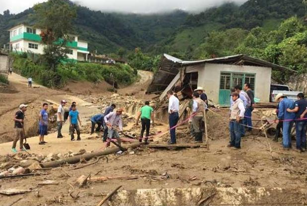Aumentan a 35 los muertos por las lluvias en Sierra Norte de Puebla