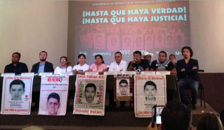 Familias de Ayotzinapa exigen resultados de la investigación contra el ex titular de la AIC