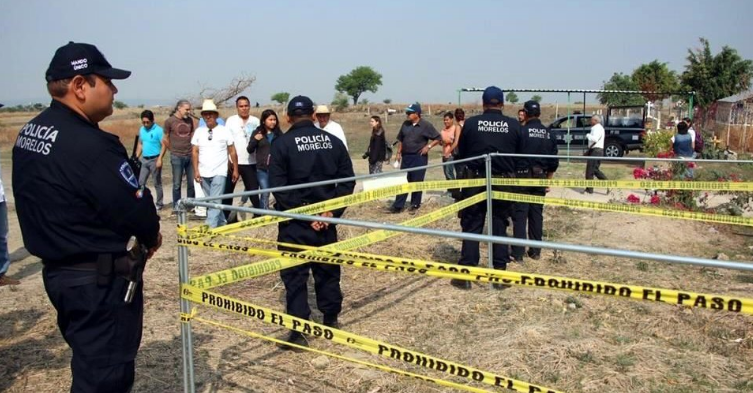 Pide CNDH indagar a funcionarios por fosas de Tetelcingo; familias exigen disculpa a gobernador