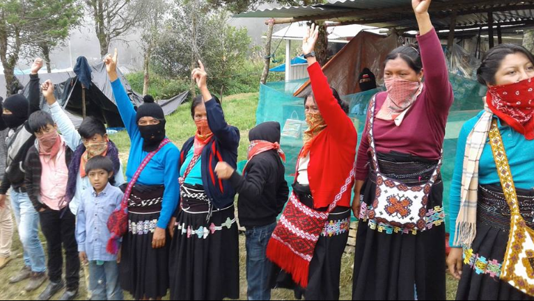 Miles de zapatistas en la celebración de los 20 años del Congreso Nacional Indígena