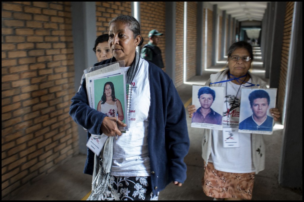 Familiares de personas desaparecidas en su tránsito por México interponen primeras denuncias desde sus países