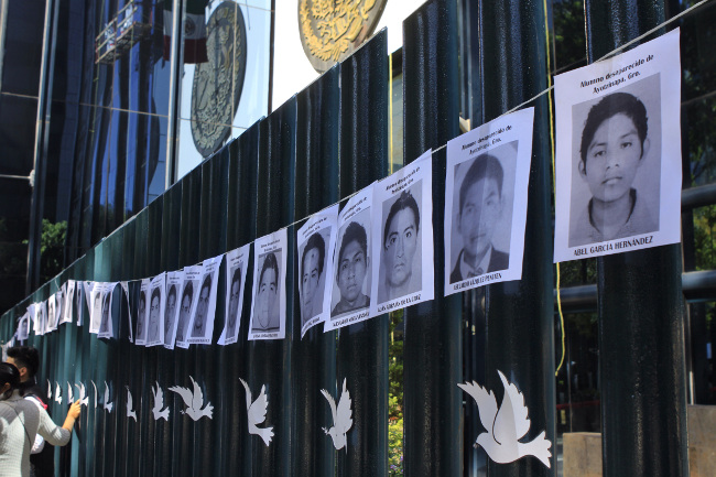 Resolución de PGR sobre irregularidades en caso Ayotzinapa fomenta la impunidad: ONG