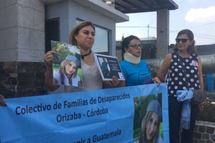 Bajo el grito “ni perdón ni olvido” se manifestaron madres de desaparecidos en Veracruz  frente al penal donde permanece Duarte