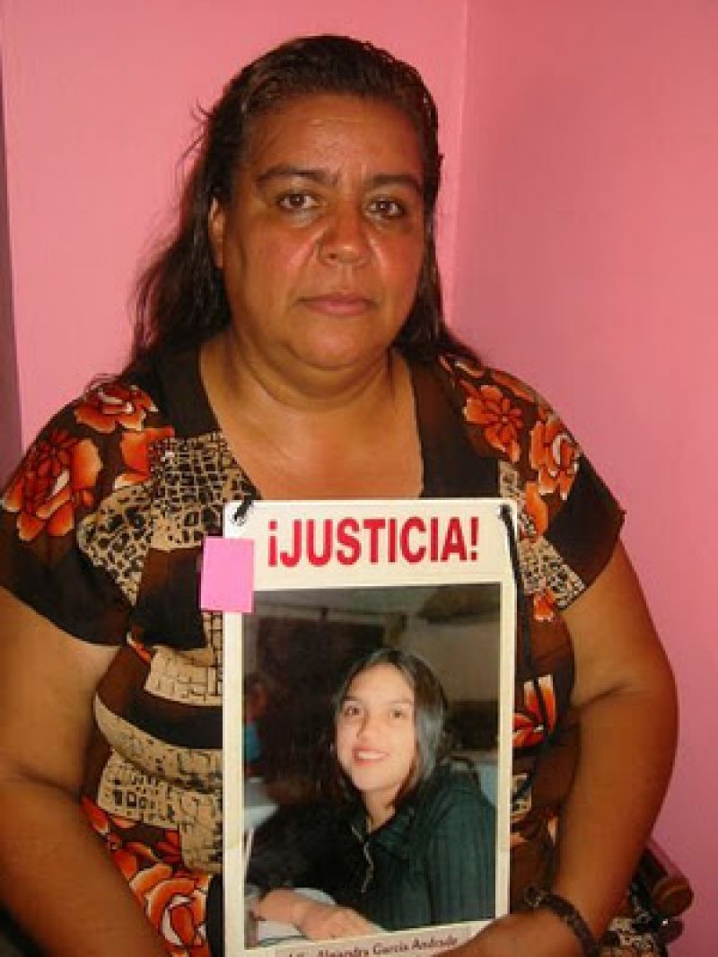 “Los más descuidados en esta lucha que ya tiene años son los hijos de las jóvenes asesinadas y desaparecidas” : Norma Andrade