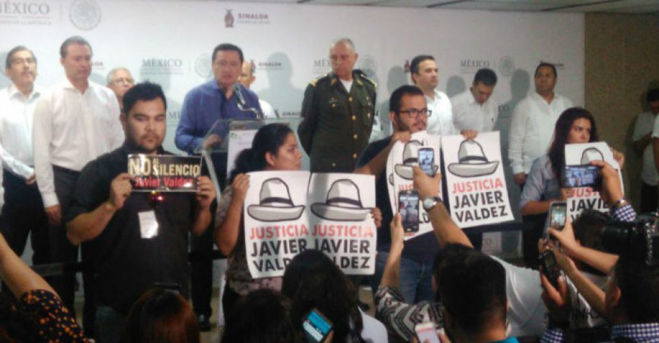 Video | Periodistas exigen avances en las investigaciones por el asesinato de Javier Valdez