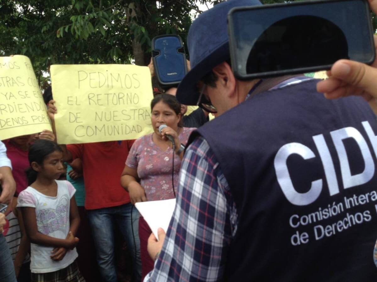 «Les pedimos con todo nuestro corazón que tomen conciencia y pongan el pecho al frente por nosotros»: desplazados guatemaltecos