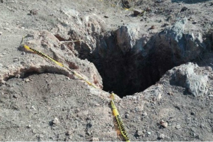 Localizan narcofosa con más de 150 restos óseos en Tijuana