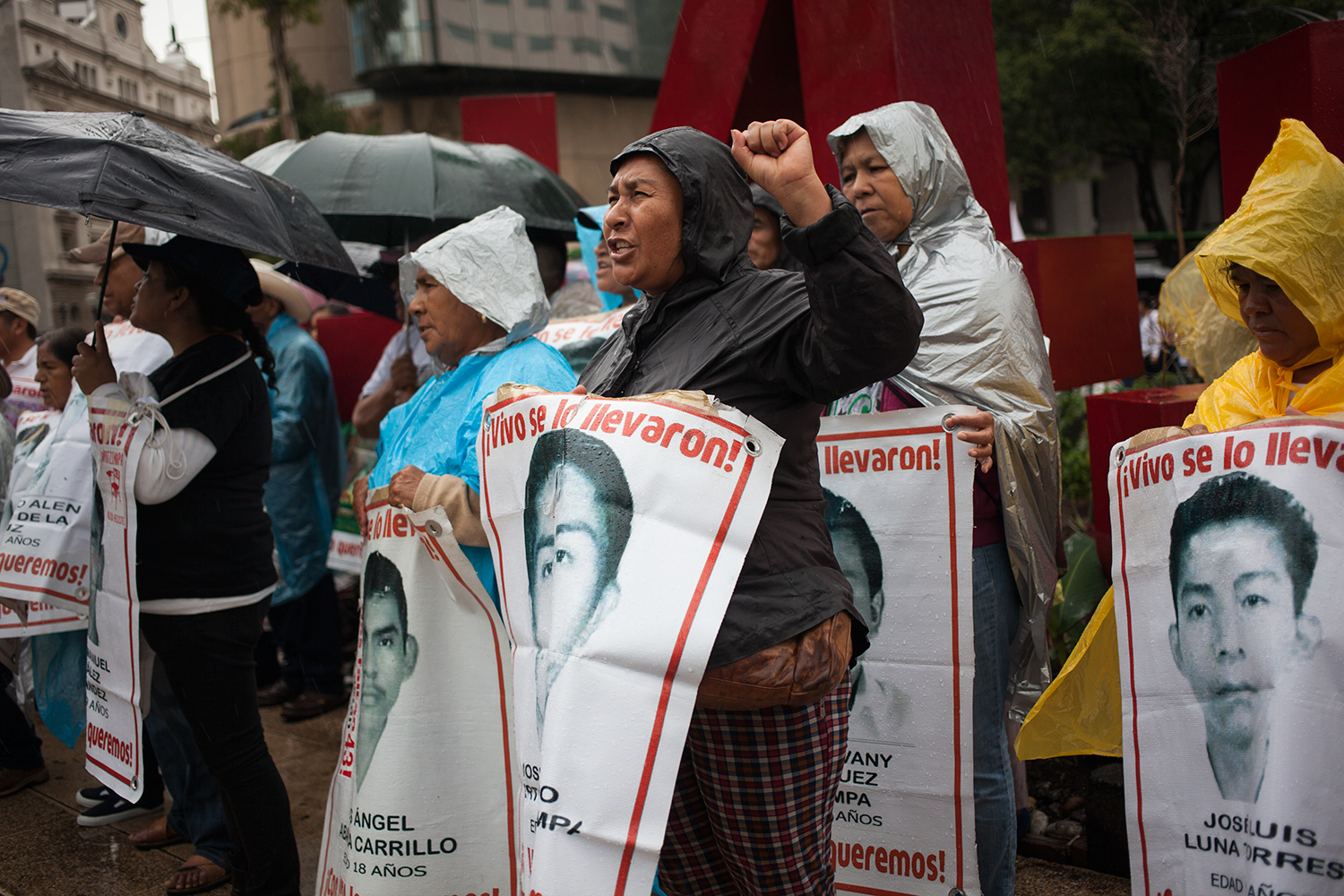 IMAGEN DEL DÍA | A 46 meses sigue el clamor por #Ayotzinapa