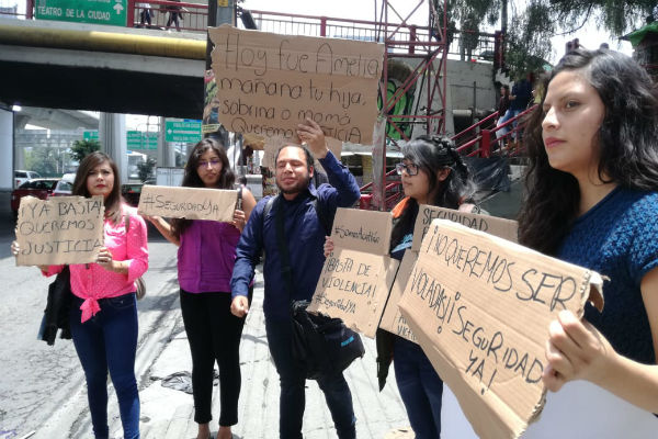 IMAGEN DEL DÍA | Alumnos de la FES Acatlán exigen justicia para Amelia