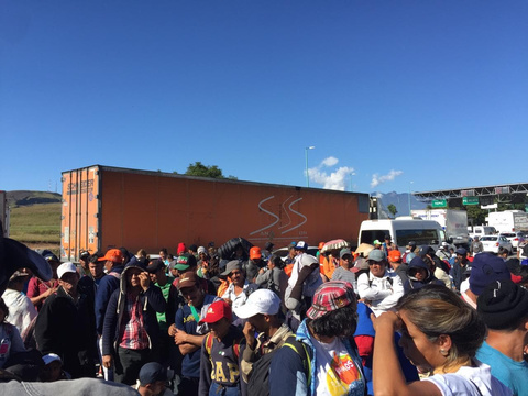 IMAGEN DEL DÍA | Caravana Migrante denuncia abandono y agresiones de parte de las autoridades de Jalisco