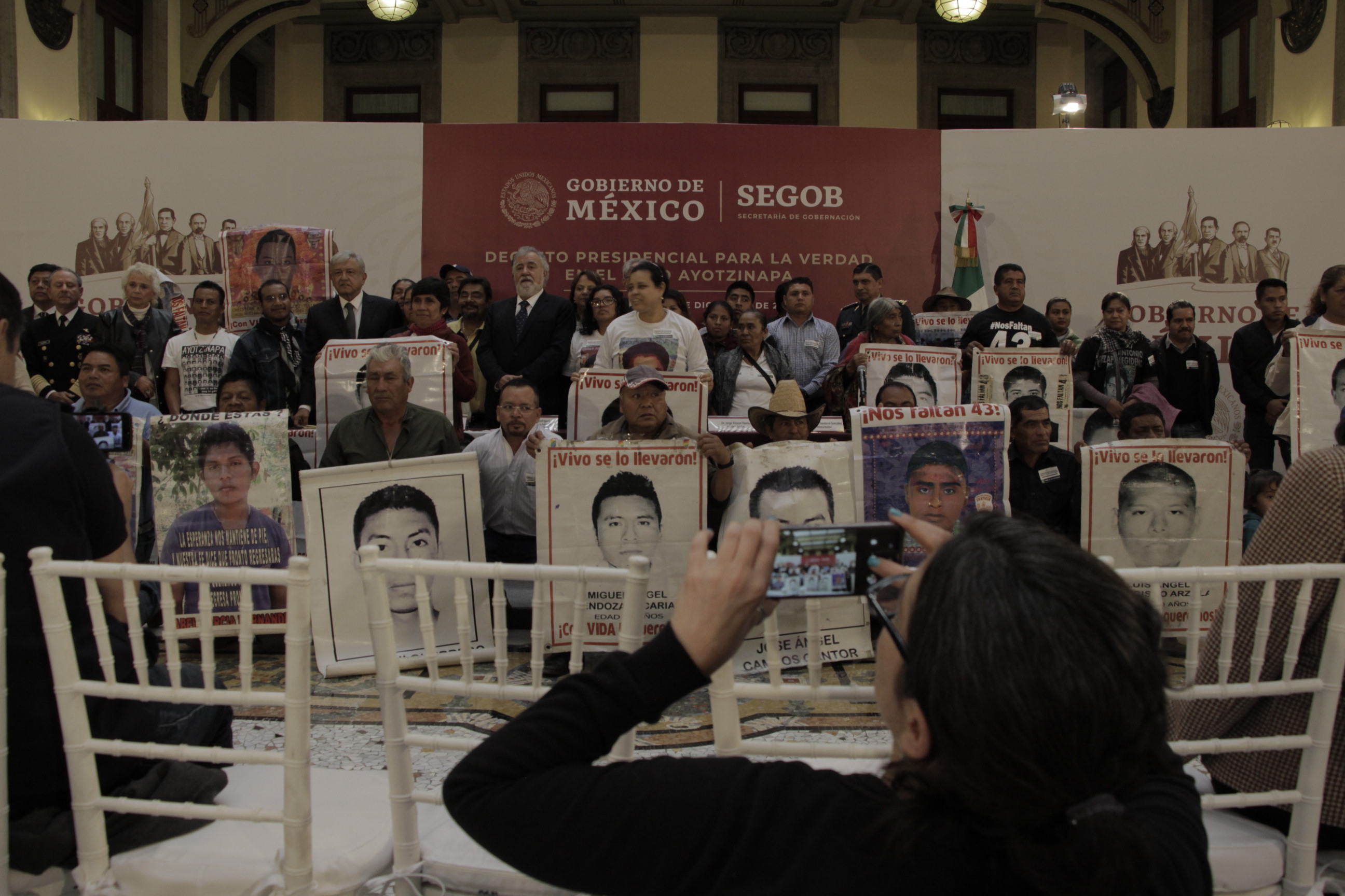 Emisión del decreto presidencial, “nueva etapa” para las familias de Ayotzinapa