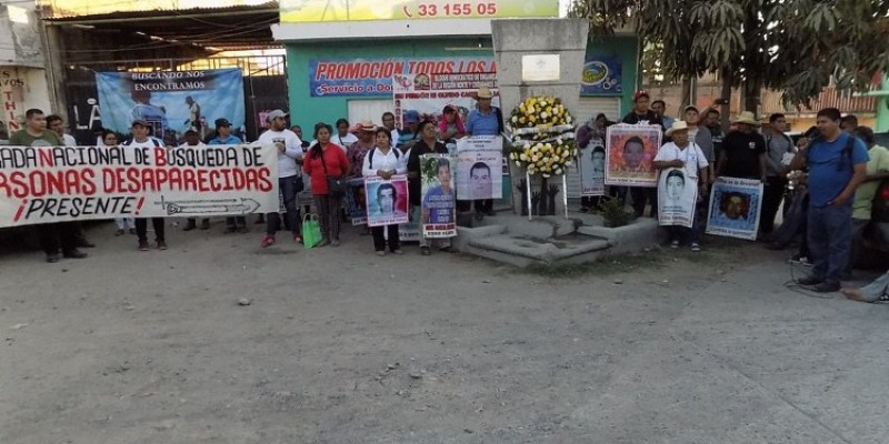 IMAGEN DEL DÍA | Declaran padres de los 43 y la Brigada de Búsqueda, “ir juntos por todos los desaparecidos” del país