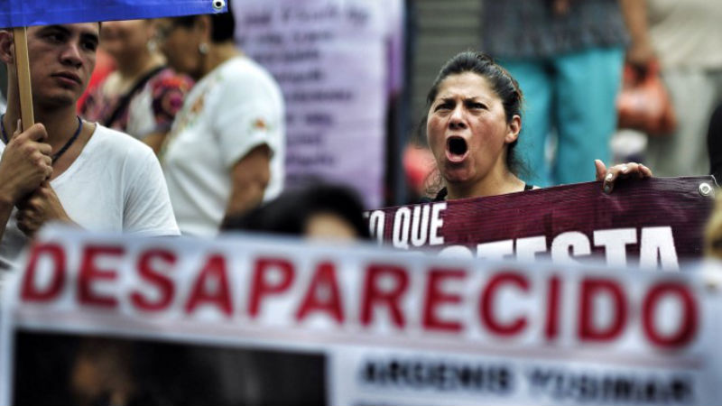 BAJO LA LUPA | Comisión de la verdad sobre Ayotzinapa, buen augurio, por Paula Cuellar