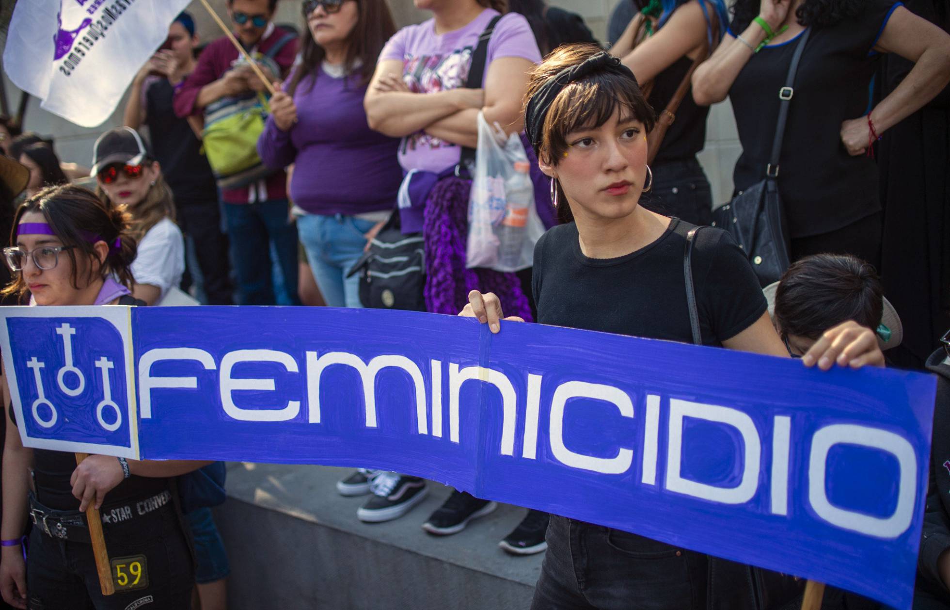 IMAGEN DEL DÍA | Las mujeres marchan contra el secuestro en el metro de Ciudad de México