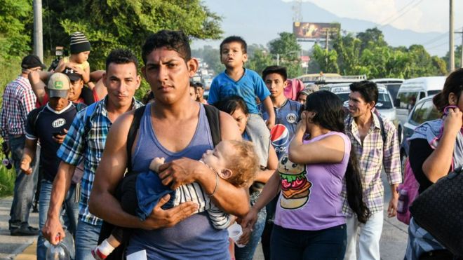 FRASE DEL DÍA | «Las caravanas de migrantes representan el éxodo de la miseria»: José Manuel Valenzuela, investigador