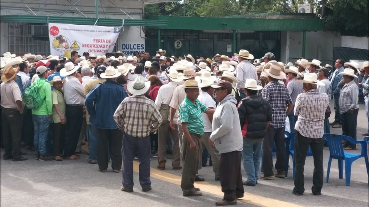 IMAGEN DEL DÍA | Exigen cañeros de Morelos liquidación de la zafra