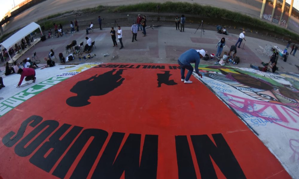 IMAGEN DEL DÍA | «Ni muros, ni militares», pintan en frontera de Ciudad Juárez