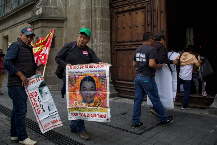 Ayotzinapa: FGR se compromete a reconstruir la investigación