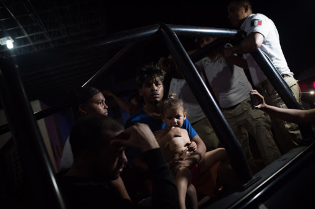 BAJO LA LUPA |Tortura y malos tratos, una constante contra la población migrante, por Sin Fronteras